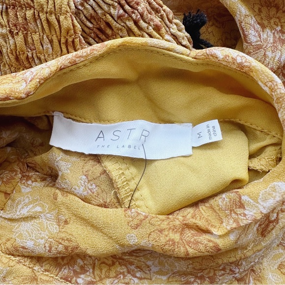 NWT ASTR The Label Floral Mock Neck Smocked Waist Maxi Dress - Picture 7 of 8